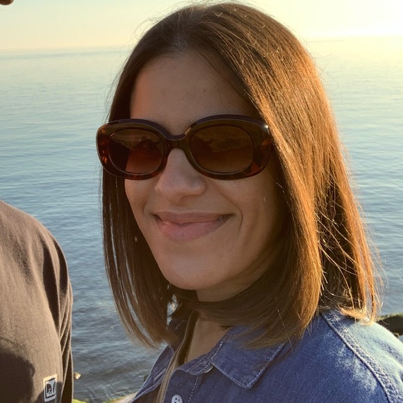 Meet your Posher, Concetta - Picture 2 of 2